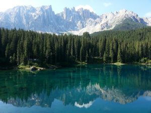 Top 5 Lakes in the Dolomites to Visit in Summer - Alps In Luxury